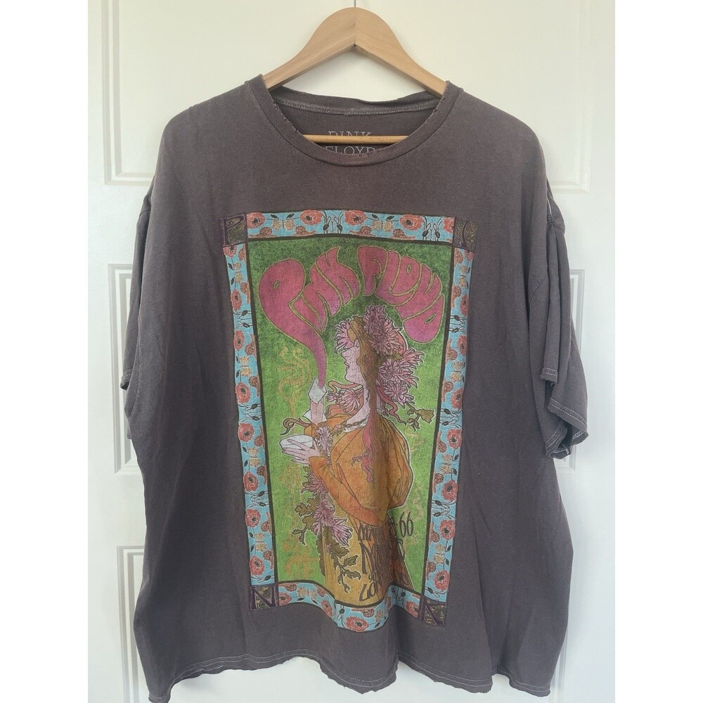 Pink Floyd Shirt L/XL Gray Destroyed Retro 1966 Marquee London Urban Outfitters
